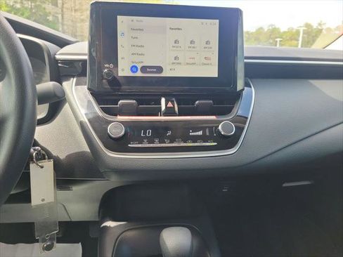 Certified 2025 Toyota Corolla LE image 26