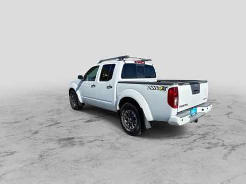 Used 2018 Nissan Frontier PRO-4X AWD/4WD image 6