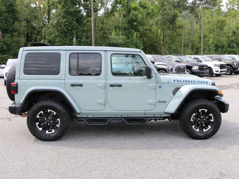 Used 2024 Jeep Wrangler Unlimited Rubicon 4xe AWD/4WD image 8