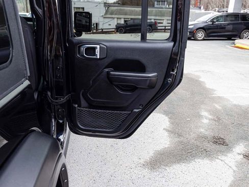 Used 2021 Jeep Wrangler Unlimited Sport image 15