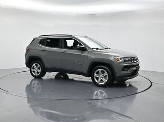 Used 2024 Jeep Compass Latitude AWD/4WD video 3