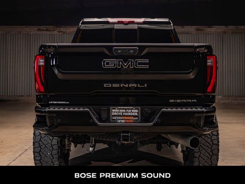 Used 2024 GMC Sierra 2500 Denali w/ Denali Reserve Package image 8