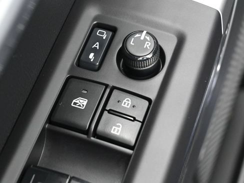 Certified 2023 Toyota Sequoia Platinum AWD/4WD image 13