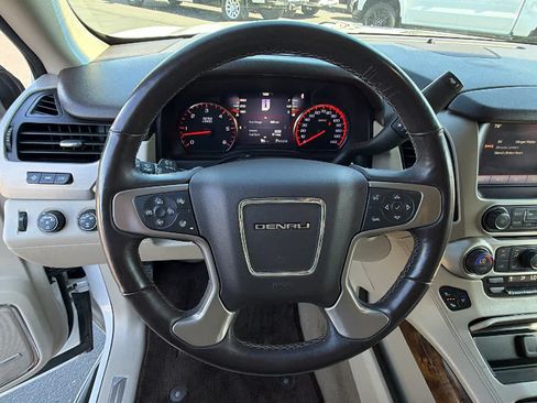 Used 2016 GMC Yukon Denali w/ Open Road Package AWD/4WD image 18