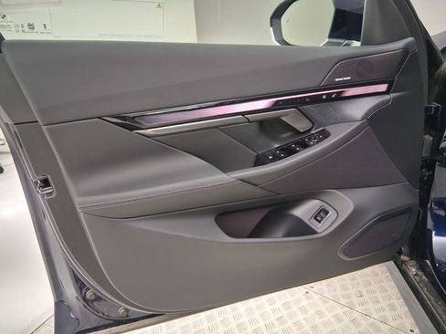 New 2027 BMW i5 eDrive40 RWD image 30