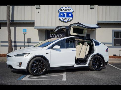 Used 2018 Tesla Model X 75D AWD/4WD image 1