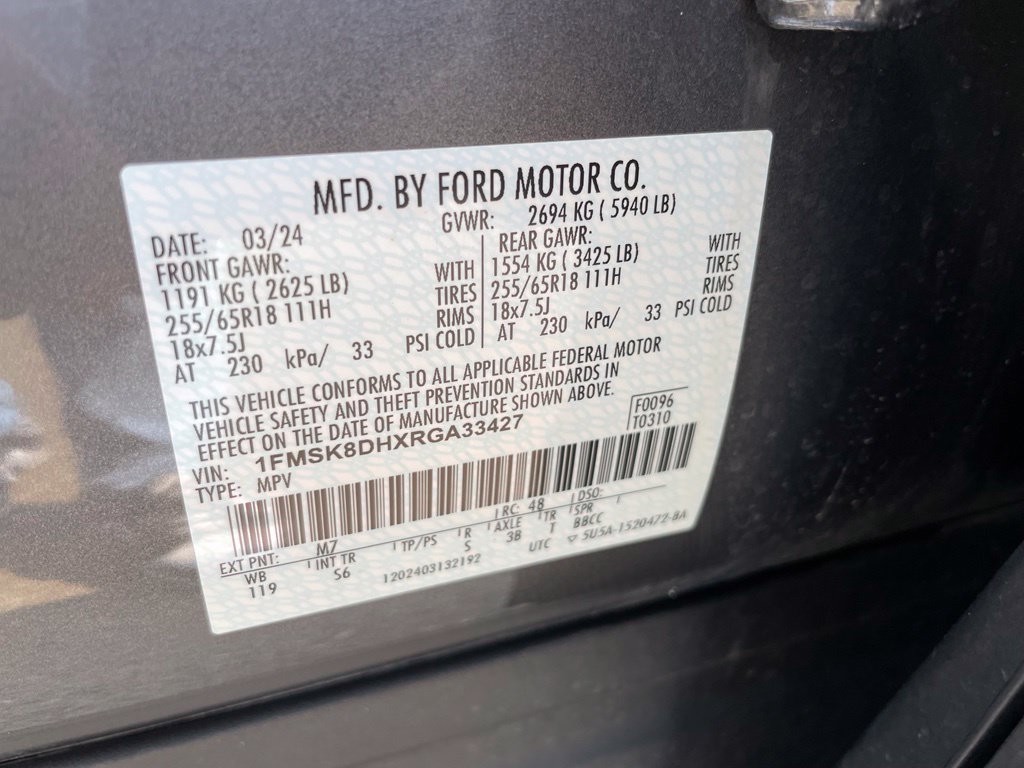 Used 2024 Ford Explorer XLT w/ Equipment Group 202A AWD/4WD image 36