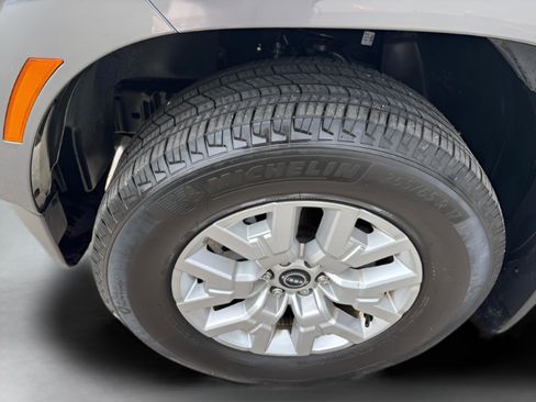 Used 2023 Nissan Frontier SV w/ SV Convenience Package image 20