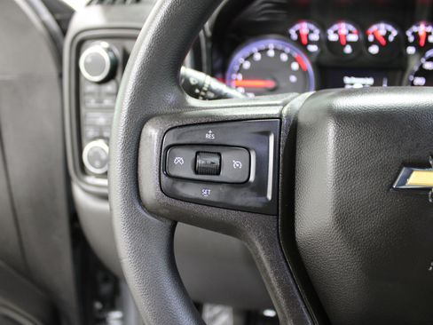 Used 2020 Chevrolet Silverado 1500 Custom w/ Custom Max Trailering Package image 11