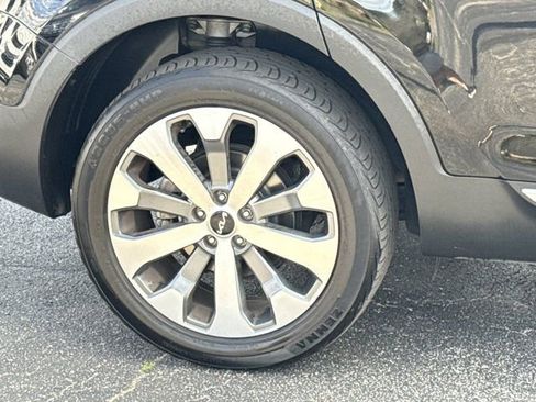 Used 2022 Kia Telluride S image 5