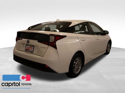Certified 2022 Toyota Prius LE FWD image 3