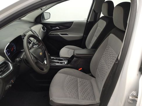 Used 2018 Chevrolet Equinox LS FWD image 17