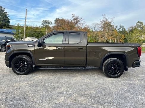 Used 2023 GMC Sierra 1500 Elevation w/ X31 Off-Road Package image 10
