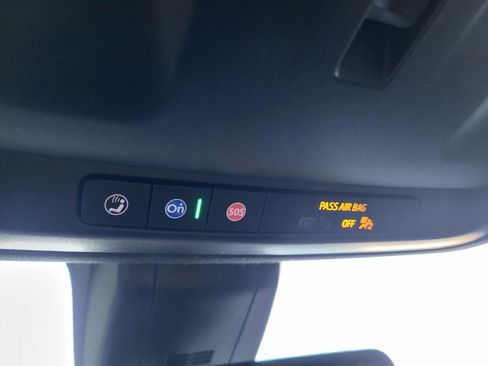 Used 2022 GMC Yukon XL Denali AWD/4WD image 26