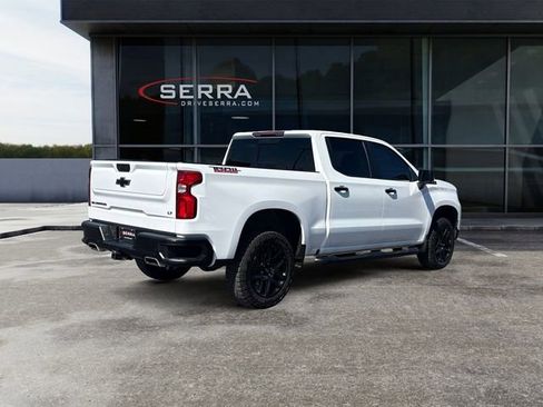 Used 2024 Chevrolet Silverado 1500 LT Trail Boss w/ Convenience Package II AWD/4WD image 5