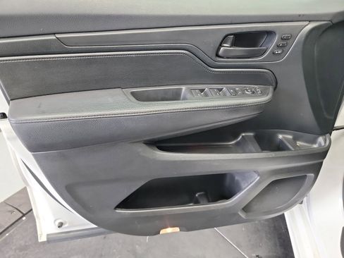 Certified 2023 Honda Odyssey Sport image 13