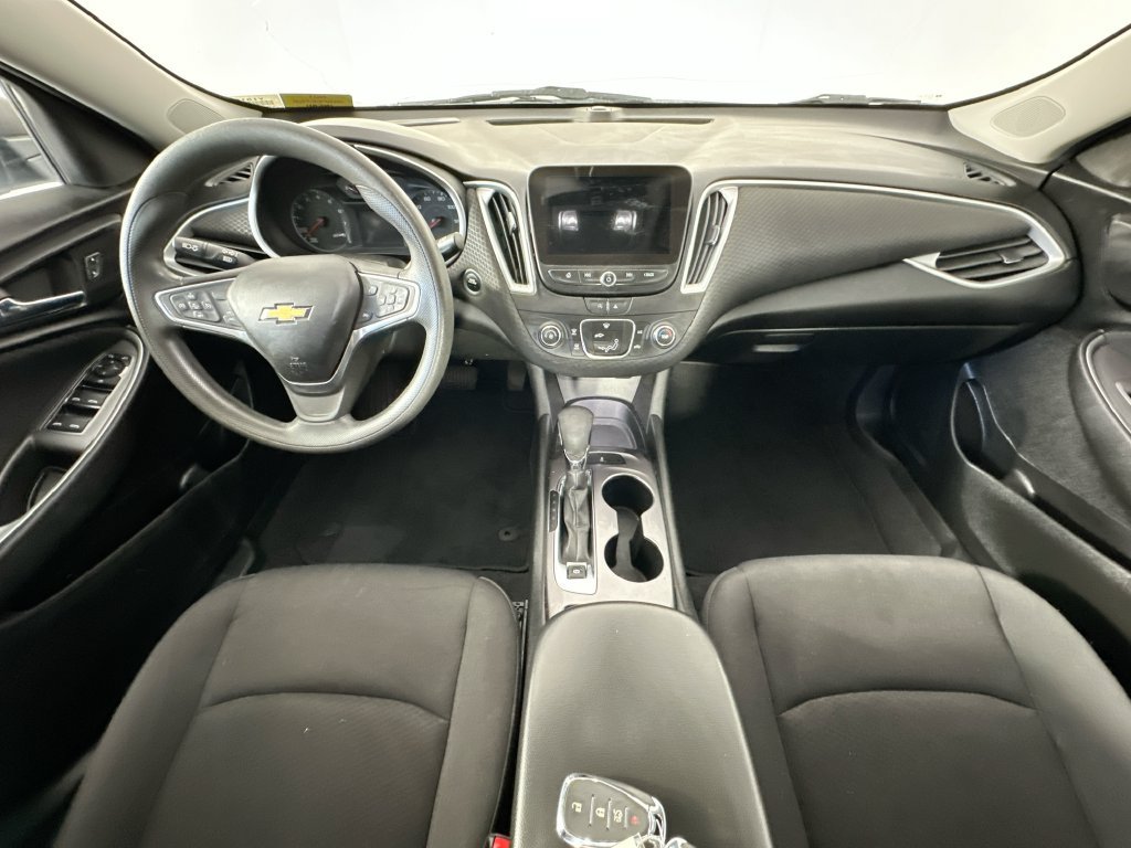 Used 2023 Chevrolet Malibu LS FWD image 10