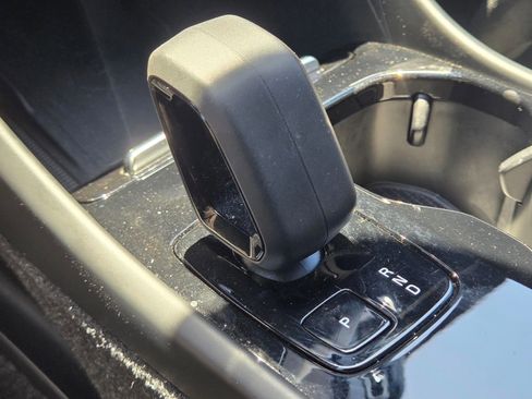 Used 2023 Volvo XC40 Recharge Ultimate AWD/4WD image 22
