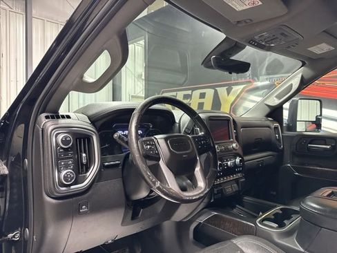 Used 2020 GMC Sierra 2500 Denali w/ Denali Ultimate Package image 6