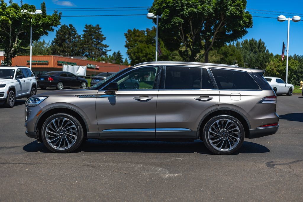 Used 2020 Lincoln Aviator Reserve w/ Equipment Group 202A AWD/4WD image 10