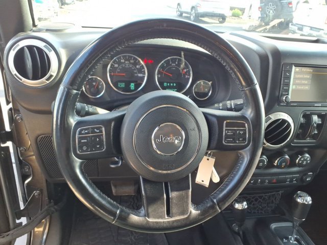 Used 2017 Jeep Wrangler Unlimited Sahara w/ Connectivity Group AWD/4WD image 7