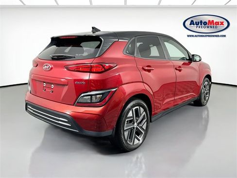 Used 2023 Hyundai Kona SE w/ Cargo Package image 2