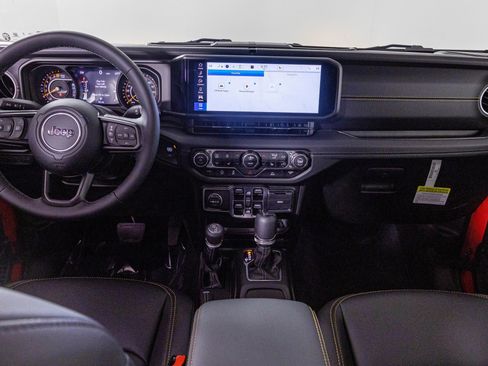 New 2025 Jeep Gladiator Sport image 21