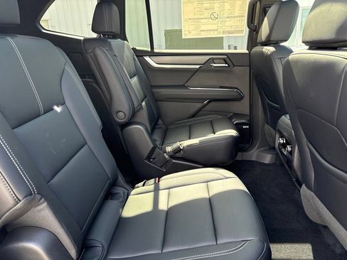 New 2026 GMC Acadia Elevation w/ Black Edition AWD/4WD image 32