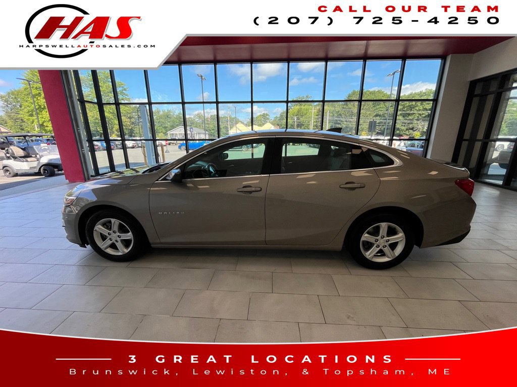 Used 2022 Chevrolet Malibu LS w/ Driver Confidence Package II FWD image 2