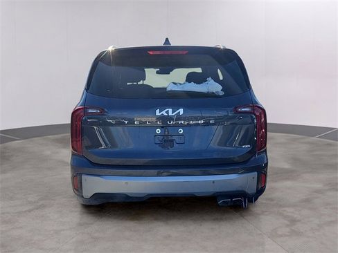 Used 2023 Kia Telluride S image 5