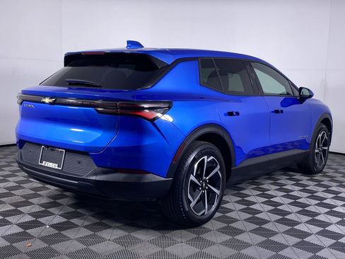 Certified 2025 Chevrolet Equinox EV LT image 18