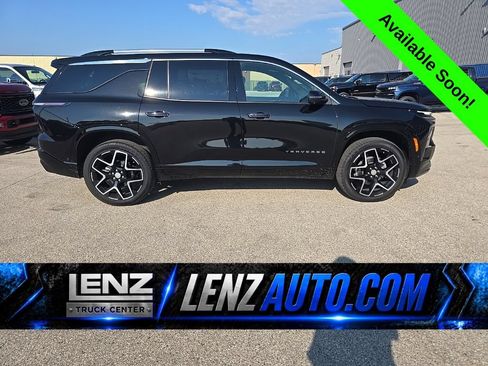 Used 2026 Chevrolet Traverse High Country w/ LPO, Floor Liner Package AWD/4WD image 1