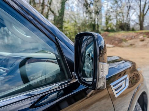 Used 2019 INFINITI QX80 Luxe image 12