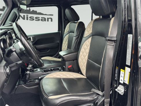 Used 2020 Jeep Gladiator Sport w/ Quick Order Package 24S image 17