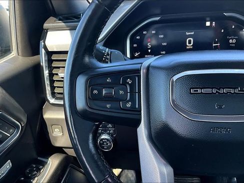 Used 2022 GMC Sierra 1500 Denali w/ Technology Package image 18