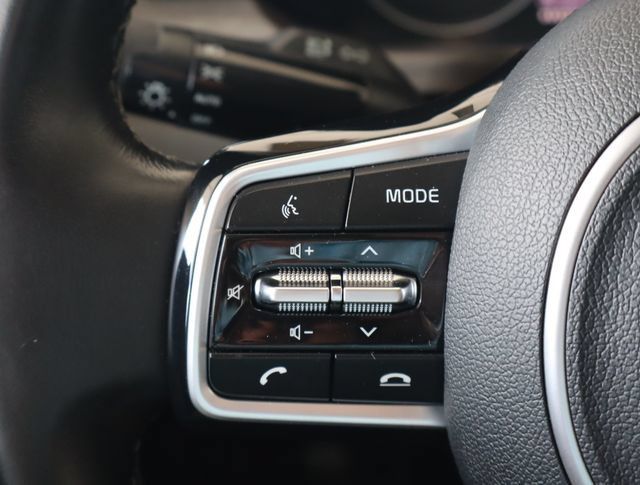 Used 2022 Kia Sorento S w/ Panoramic Sunroof Package AWD/4WD image 25