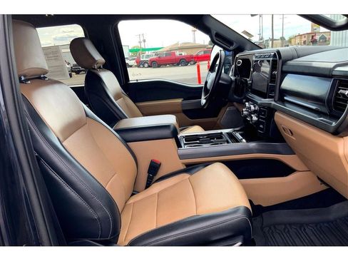 Used 2024 Ford F350 Lariat w/ Lariat Ultimate Package AWD/4WD image 8