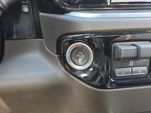 Used 2024 GMC Sierra 2500 SLT w/ SLT Premium Package AWD/4WD image 25