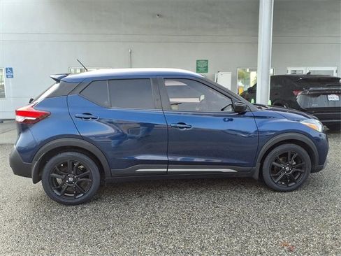 Certified 2020 Nissan Kicks SR image 20