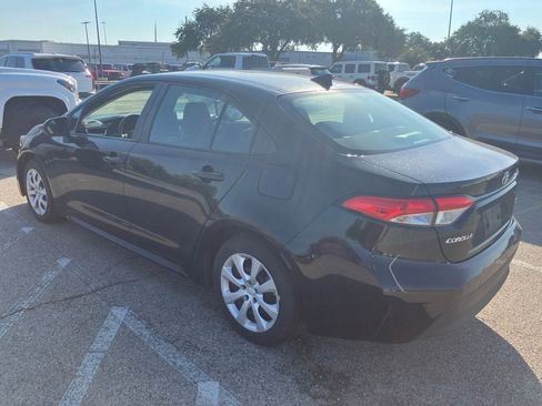 Used 2025 Toyota Corolla LE FWD image 6