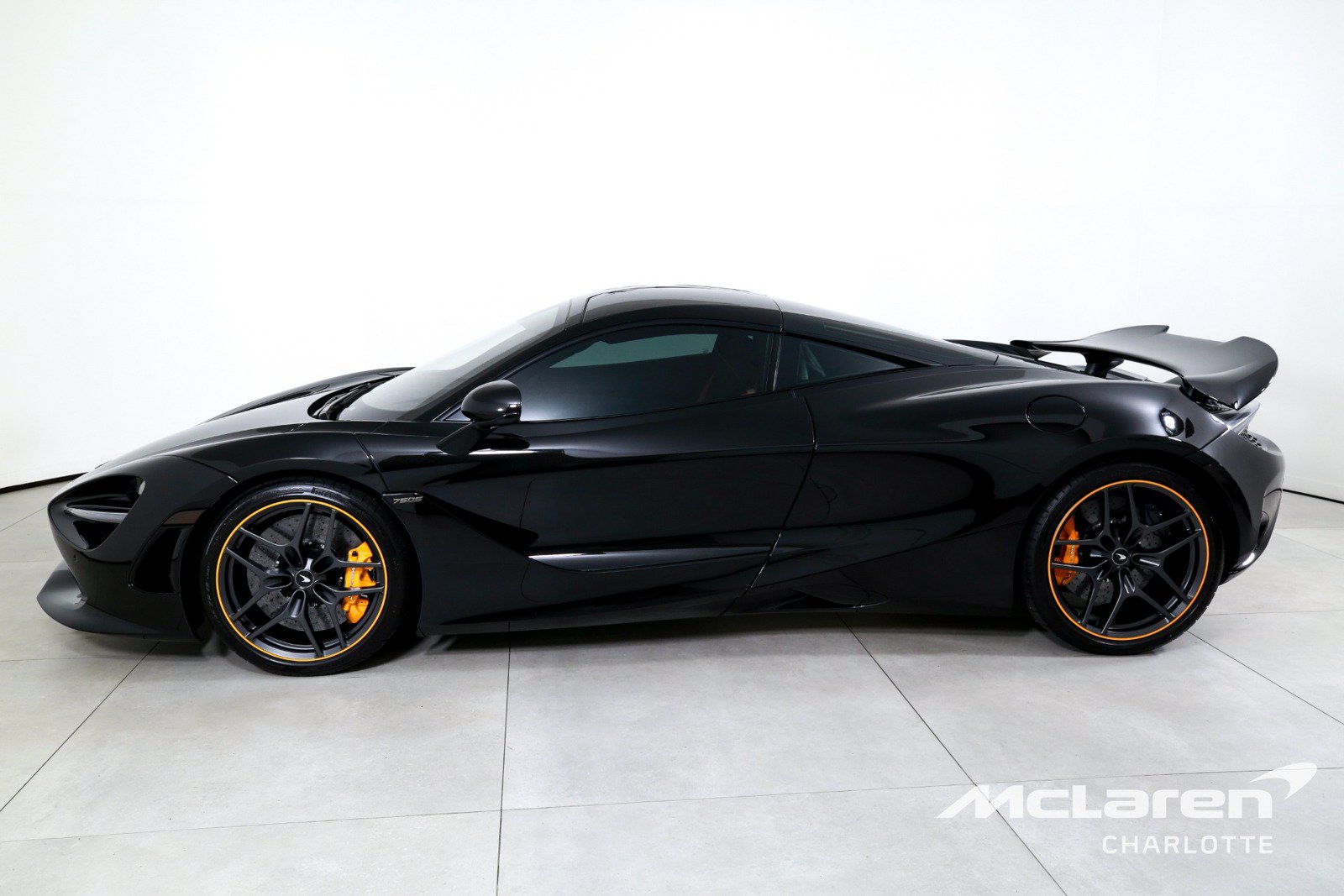 Used 2024 McLaren 750S RWD image 6