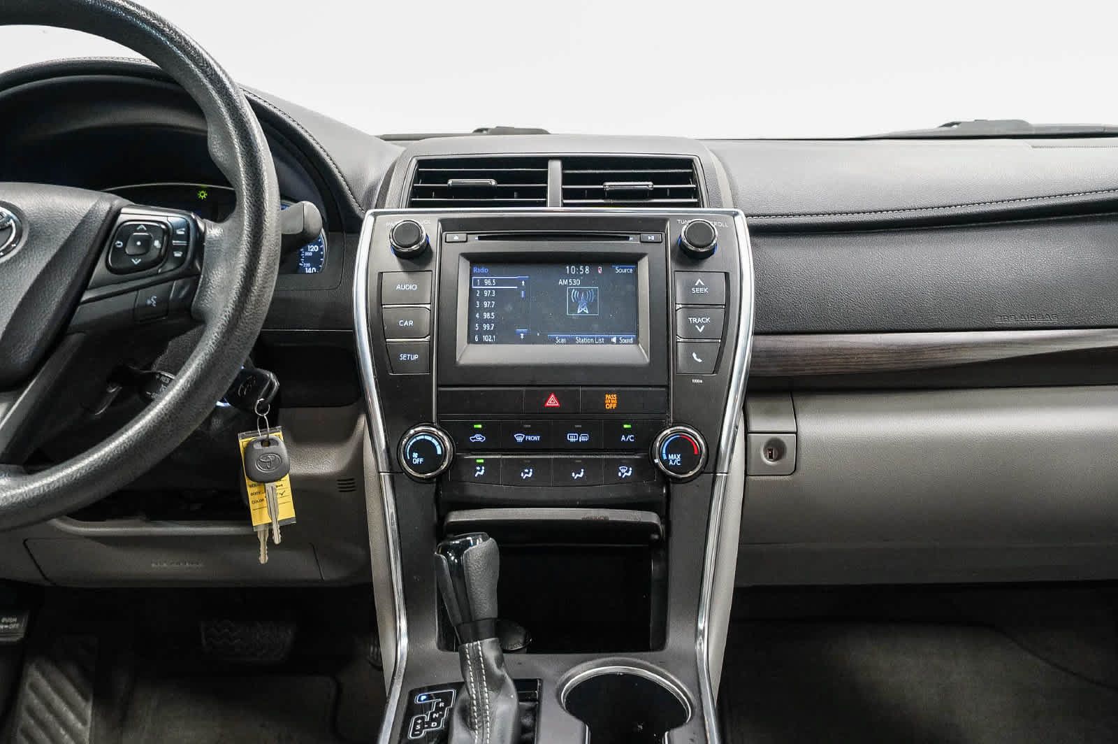 Used 2016 Toyota Camry LE FWD image 13