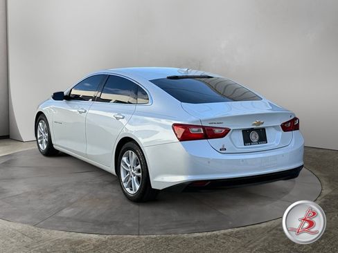 Used 2016 Chevrolet Malibu LT w/ Driver Confidence Package FWD image 5