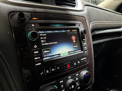 Used 2017 Chevrolet Traverse Premier AWD/4WD image 14