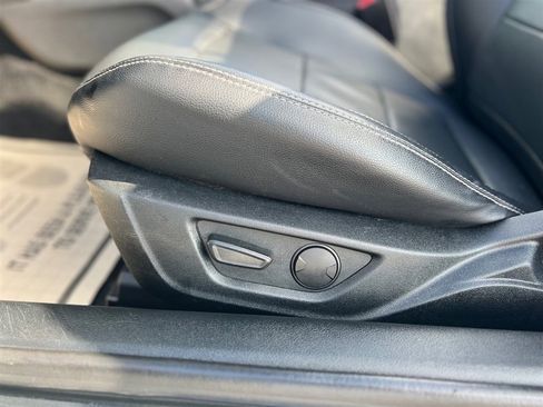 Used 2020 Ford Mustang Premium image 19