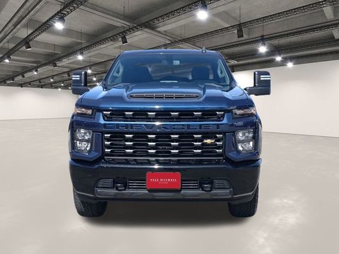 Used 2023 Chevrolet Silverado 2500 Custom w/ Custom Value Package image 18