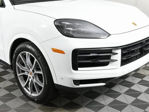 Certified 2026 Porsche Cayenne Coupe AWD/4WD image 39