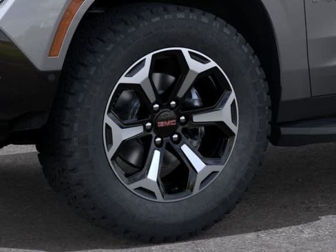 New 2026 GMC Yukon AT4 w/ LPO, Floor Liner Package AWD/4WD image 9