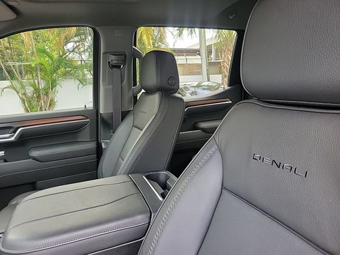 Used 2026 GMC Sierra 1500 Denali AWD/4WD image 23