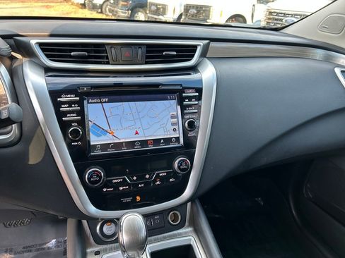 Used 2018 Nissan Murano SL image 17